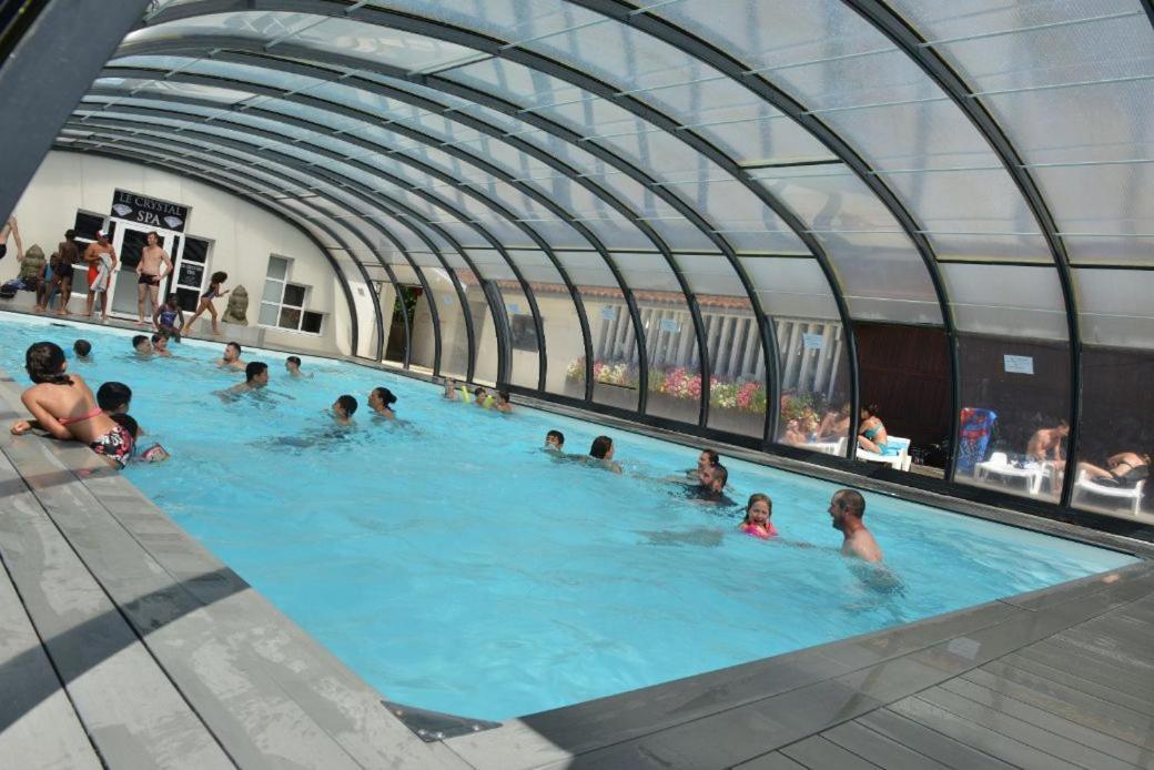 Kampaoh Mezos Otel Dış mekan fotoğraf