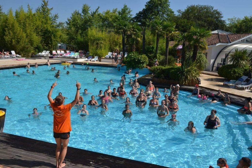 Kampaoh Mezos Otel Dış mekan fotoğraf