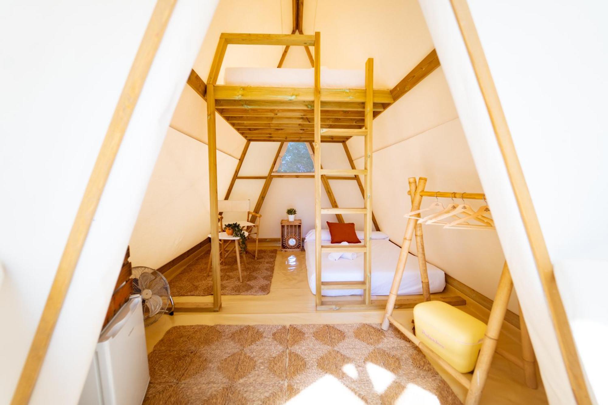 Kampaoh Mezos Otel Dış mekan fotoğraf